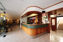 Reception hotel Lido di Gargnano sul lago di Garda